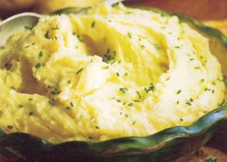 Картофельное пюре с яйцом и маслом