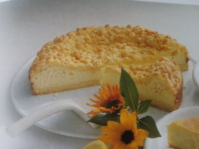 Австрийский творожный пирог с малиновым соусо
