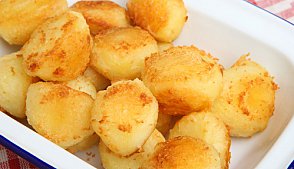 Рецепт - Запеченный картофель с пармезаном