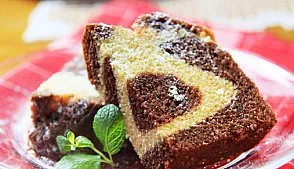 Мраморный кекс с какао и апельсиновой цедрой