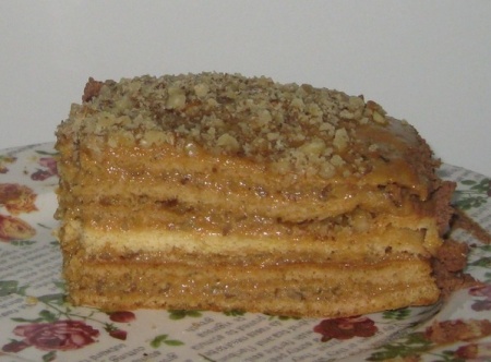 Медовик - рецепт со сгущенкой. Рецепт медового торта со сгущенкой