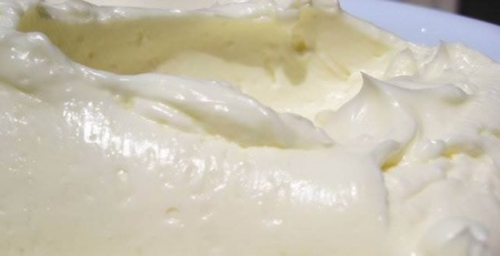 Масляно-сгущенный крем. Рецепт крема из масла и сгущенки