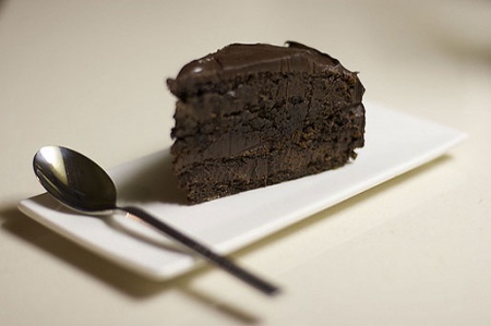 Шоколадный торт без муки – вкусное и нежное лакомство. Рецепт на 8 марта.