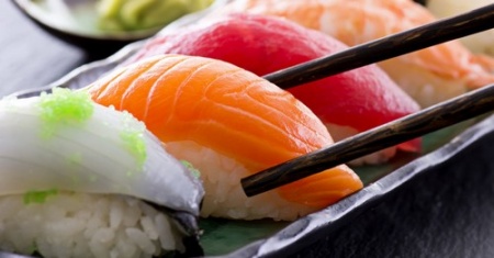 Что такое суши и с чем их едят