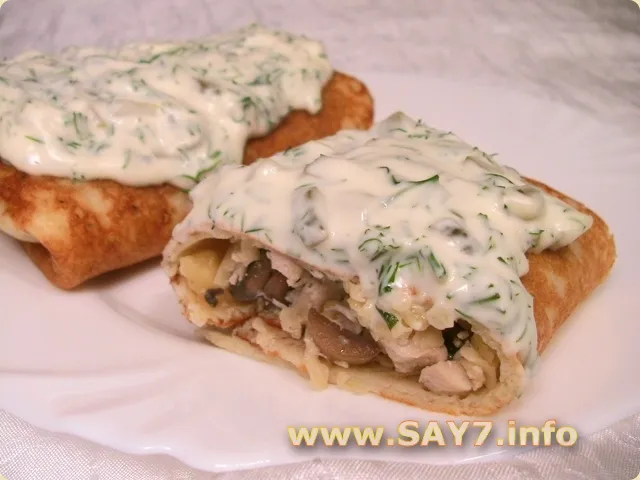 Блины, фаршированные куриным филе, грибами и сыром