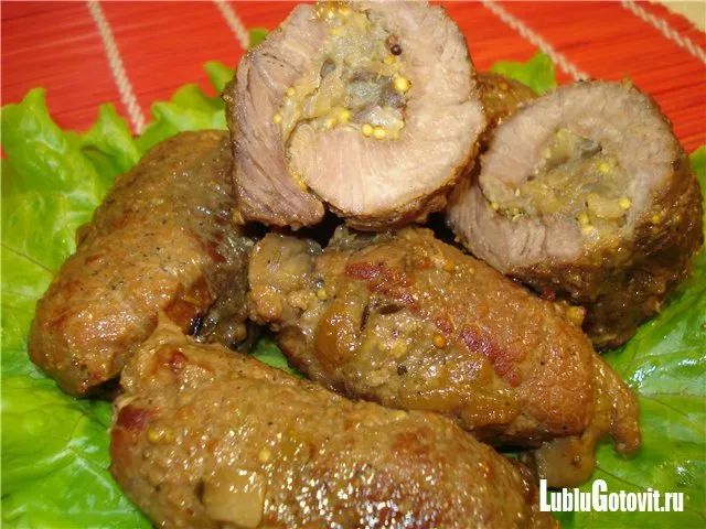 Мясные рулетики с грибами