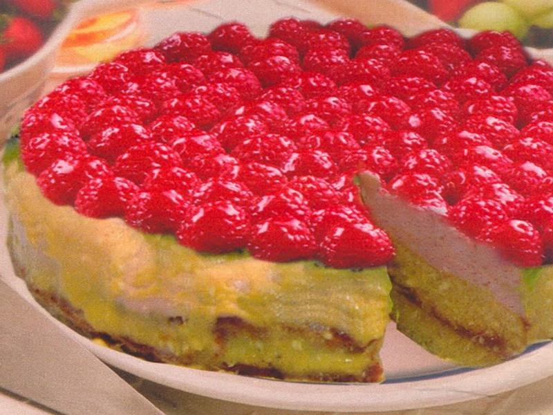 Абрикосово-клубничный десерт