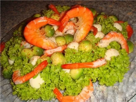 Горячая закуска из крабов и креветок