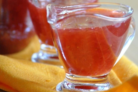 Сок из ревеня и яблок