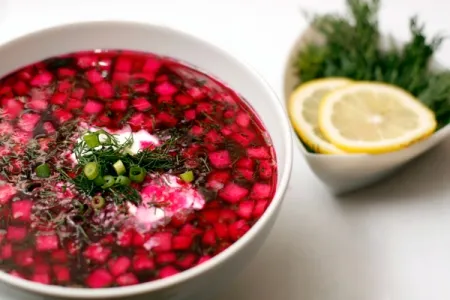 Свекольник холодный из сырой свеклы