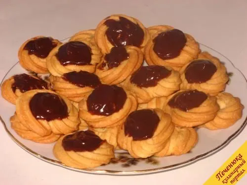 Песочное печенье с шоколадом