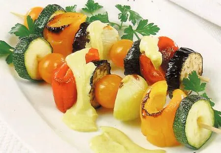 Шашлычки с сыром и овощами