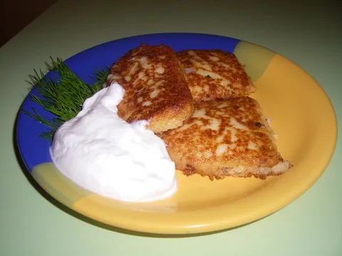 Сырные пончики с манной крупой