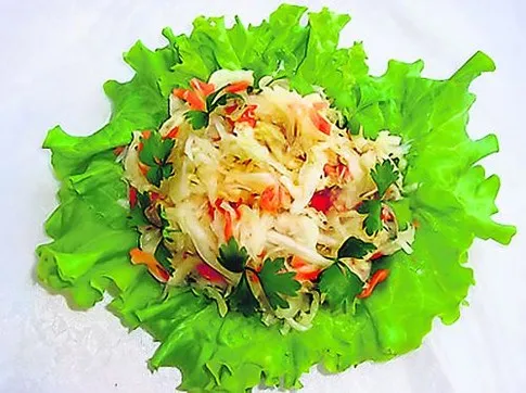 Квашеная капуста с ананасами