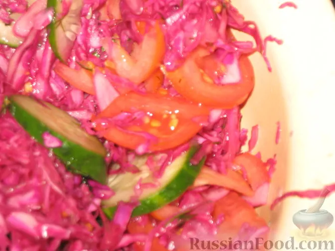 Салат-коктейль с краснокочанной капустой