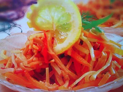 Кальмары с луком и перцем