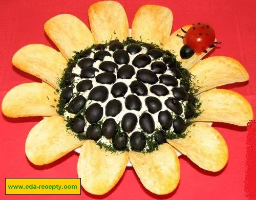 Салат Оригинальный с курицей, языком и шампиньонами
