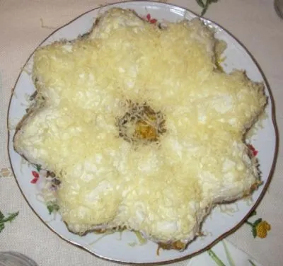 Салат с копченой курицей и кукурузой