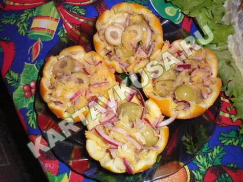 Салат из апельсина, красного лука и солё