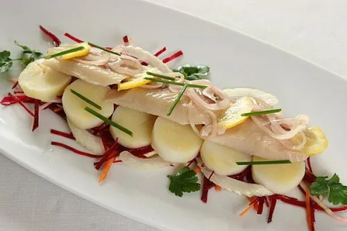Салат из трески с хреном