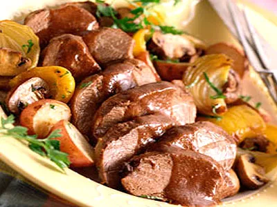 Салат с медальонами из ветчины