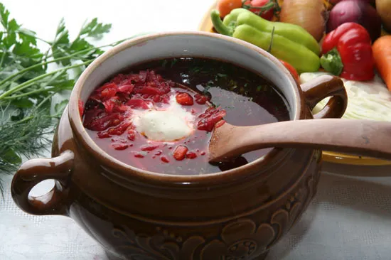 Борщ с копченостями