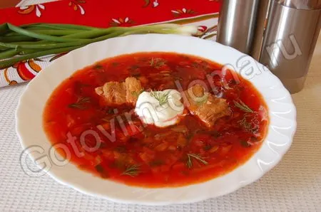 Борщ украинский со шпиком и чесноком
