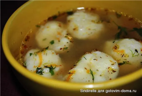 Суп с творожными клецками