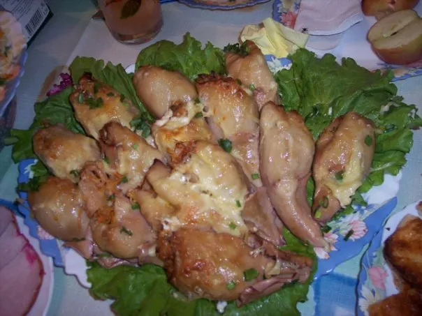 Кальмары, фаршированные куриным паштетом и яйцами — холодная закуска